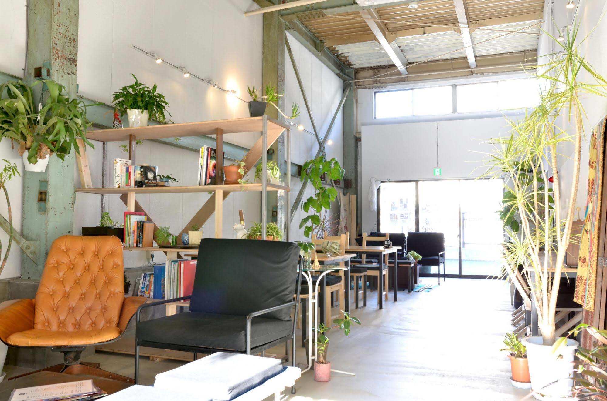 Хостел Tokyo Hutte Экстерьер фото